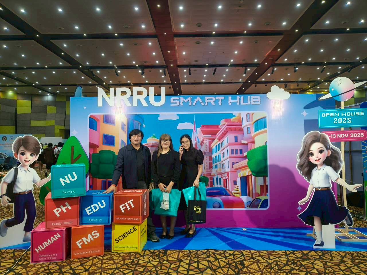 LINE_ALBUM_peid ban mrph.nm  _ mthr.xisan_251114_21.jpg